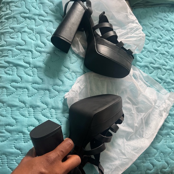 Black Platform Heels - Picture 4 of 5